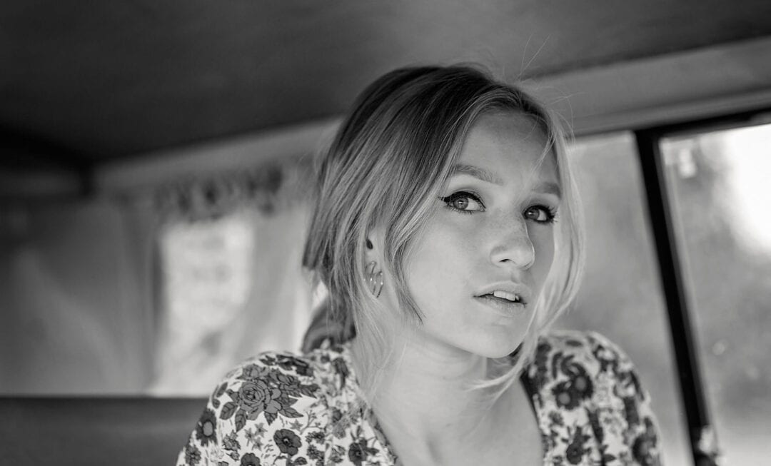 Maddison Grace Cooper sing songwriter